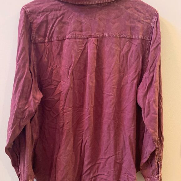 Torrid distressed button up top - Picture 4 of 4